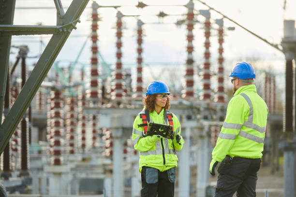 Best Affordable Emergency Electrician  in West Crossett, AR